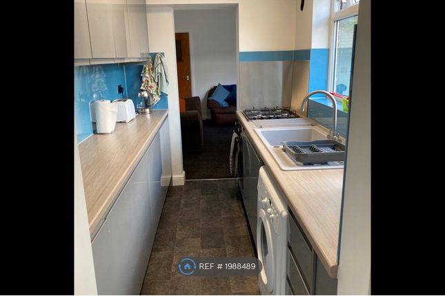 Room to rent in Lancing Road, Sheffield