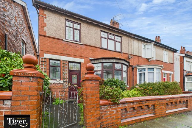 Cam02176G0-Pr0754-Still017