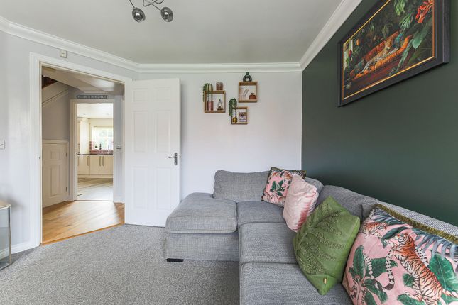 60 Meadow Vale, Newcastle Upon Tyne photo 3