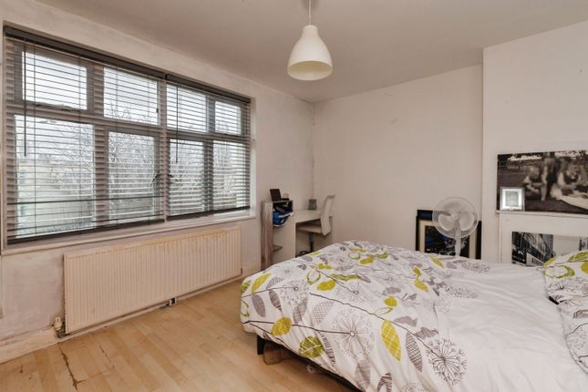 16, Bata Avenue, Tilbury photo 3