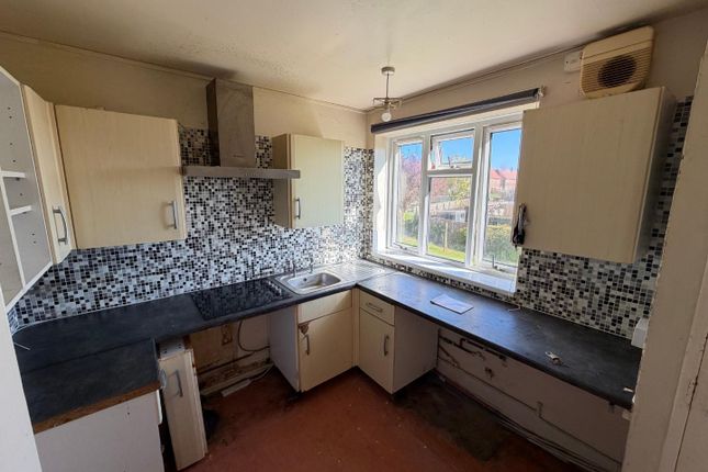 85, Bessingby Gate, Bridlington photo 5