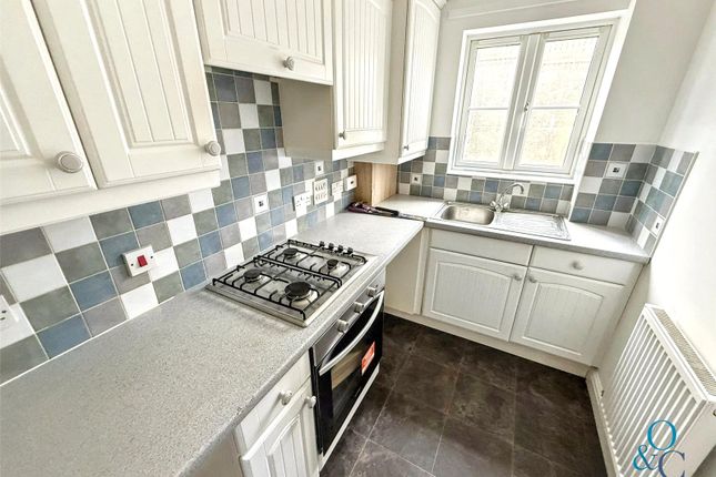 16, Mullion Close, St Austell photo 2