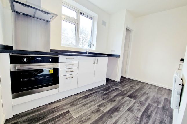 34 Ripon Avenue, Manchester photo 3