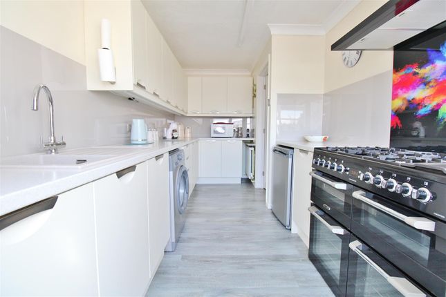 Semi-detached house for sale in Norwood Way, Walton On The Naze