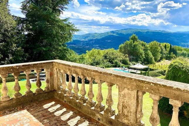Villa for sale in Vicchio, Tuscany, 50039, Italy