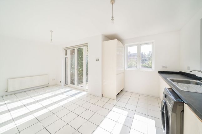 95, Canterbury Grove, London photo 4