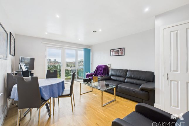 Flat 20, Dreywood Court, Romford photo 2