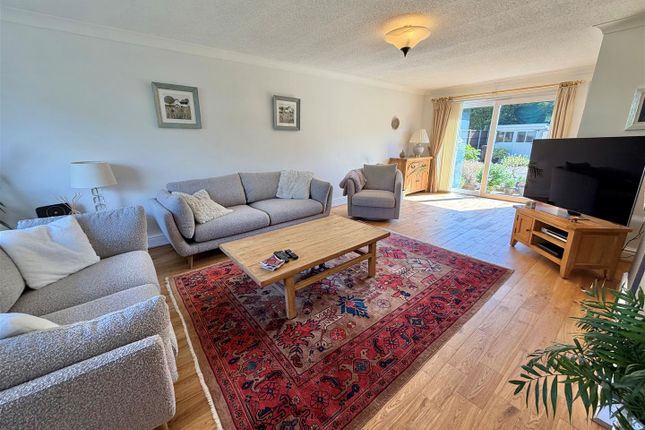 32, Hylton Drive, Cheadle photo 3