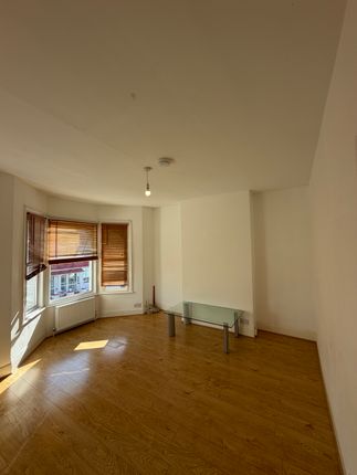Springfield Road, London photo 3