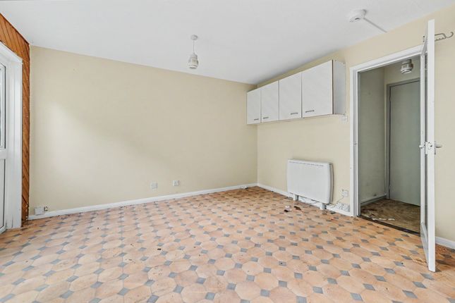 31 Sandhurst Close, Tunbridge Wells photo 4