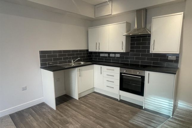 Flat to rent in Wright Street, Hull