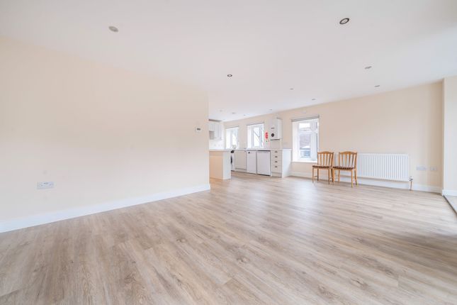 133b High Street, Godalming photo 4