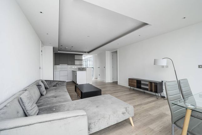 Flat for sale in City Road, Old Street, London