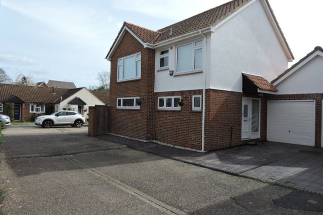 6, Thrifts Mead, Epping photo 2