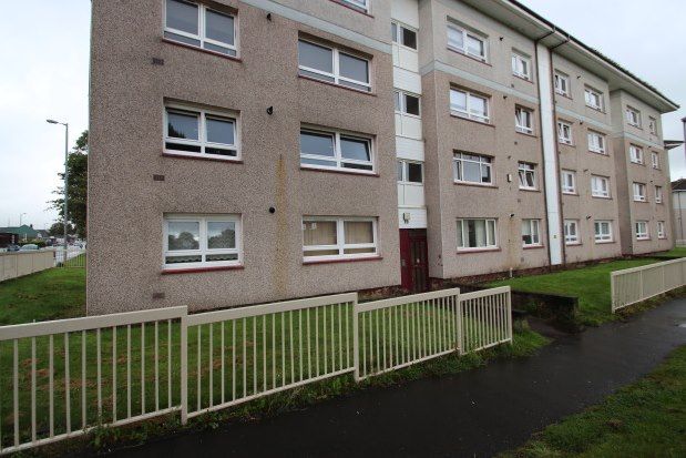Thumbnail Flat to rent in Parkhead Lane, Airdrie