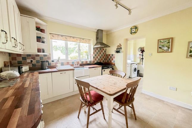 Spring Bank, Firgrove Road, Heathfield photo 5