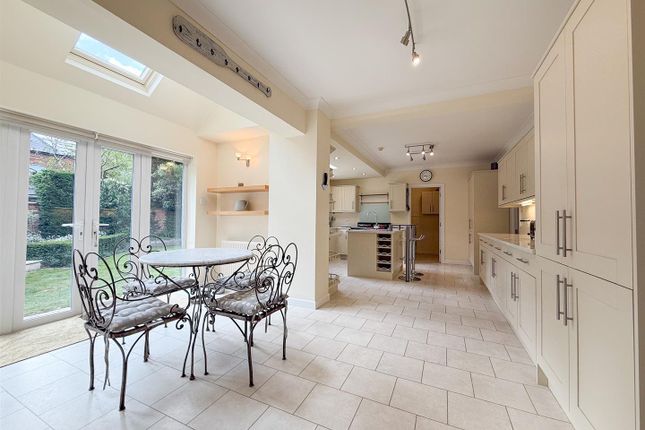 Kensey Cottage, Tudor Lodge Drive, Cheltenham photo 4