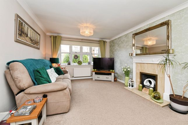 109, Downhall Park Way, Rayleigh photo 4