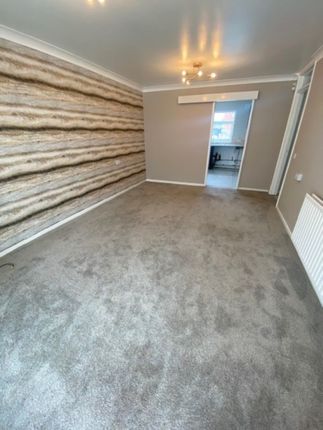 28 Carnarvon Road, LIVERPOOL photo 5