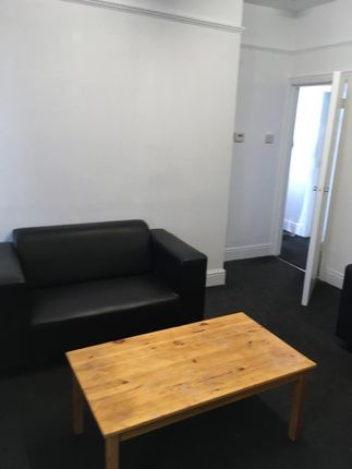 Shared accommodation to rent in Beverley Road, Hull