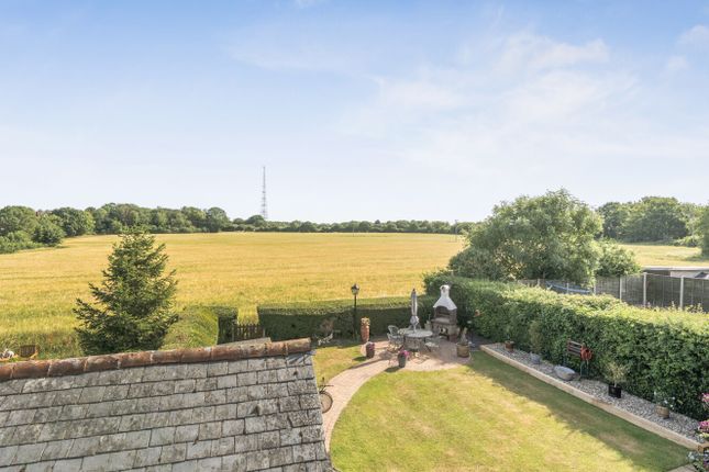 7, Sunnyfields Road, Essex photo 2