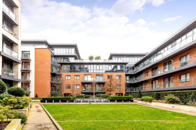 Thumbnail Flat to rent in Chartfield Avenue, Putney, London