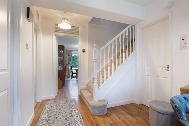 5, Pennine Drive, Altrincham photo 2