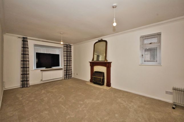 47, Lethbridge Road, Somerset photo 2