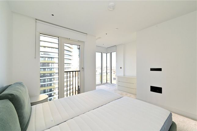 216,, Belvedere Row Apartments, White City photo 2