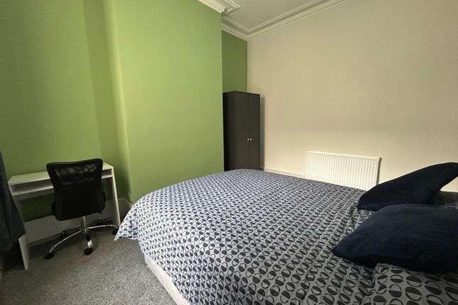 Room 2, 41, Walliker Street, Hull photo 3