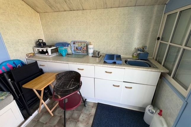 Beach Hut, South Beach Road, Hunstanton photo 2