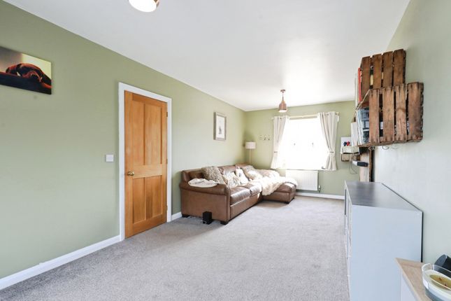 14, Hinton Road, Broadway photo 4