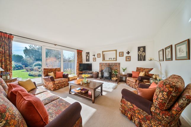 Applecross, Paice Lane, Medstead photo 2