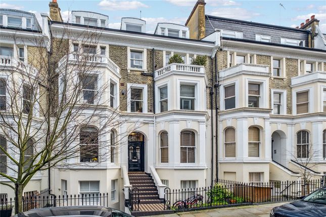 Thumbnail Flat for sale in Campden Hill Gardens, London