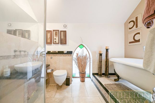 En-Suite 1