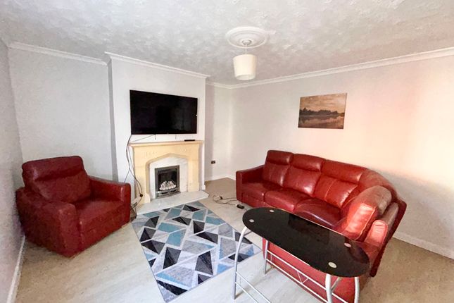 52, Affleck Street, Gateshead photo 3
