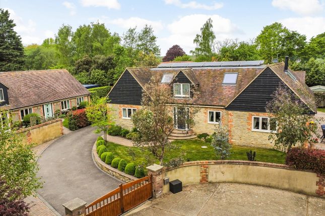 4 bed detached house for sale in Little Haseley, Oxfordshire OX44