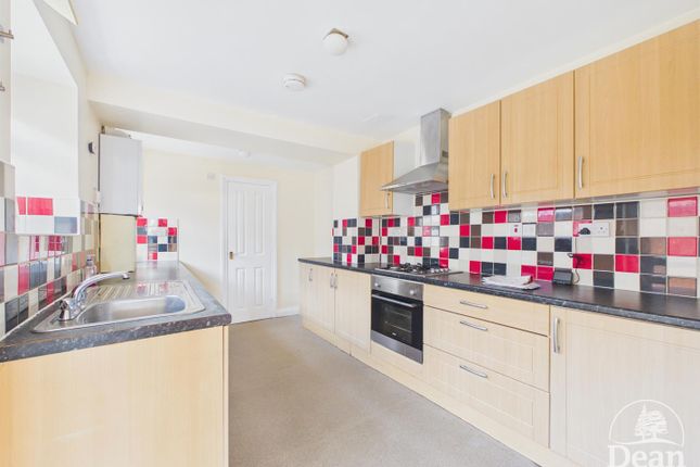 40, Albert Street, Lydney photo 2