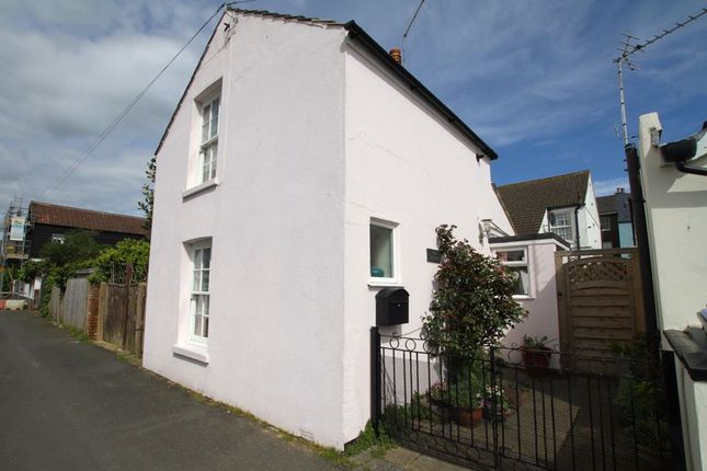 Thumbnail Detached house for sale in Campbell Road, Walmer, Deal