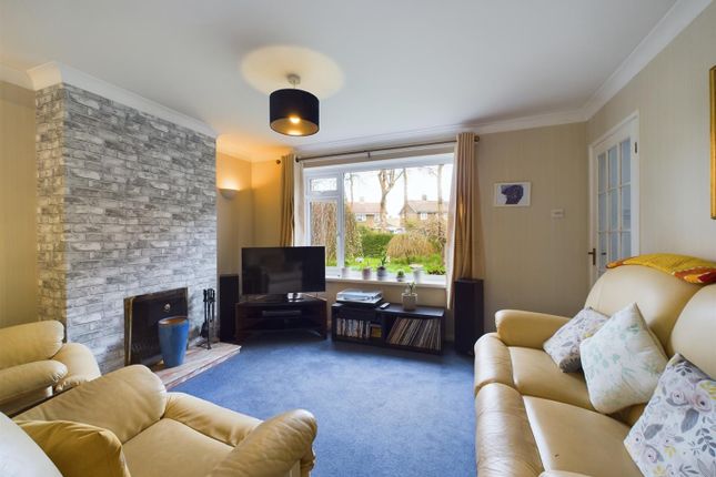 End terrace house for sale in Tangmere Road, Ifield, Crawley