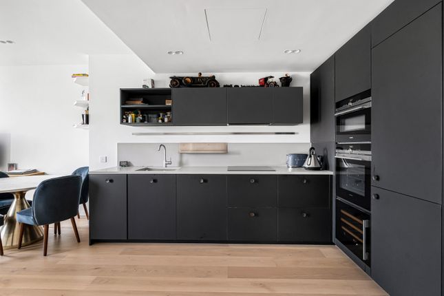 Apartment 5.7, The Levett Building, 50, Little Britain, London photo 4