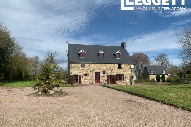 Thumbnail Villa for sale in Saint-Quentin-Les-Chardonnets, Orne, Normandie