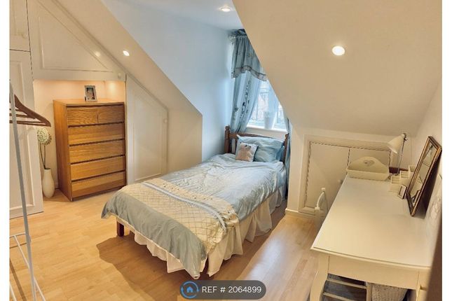 Thumbnail Room to rent in Charles Road, London