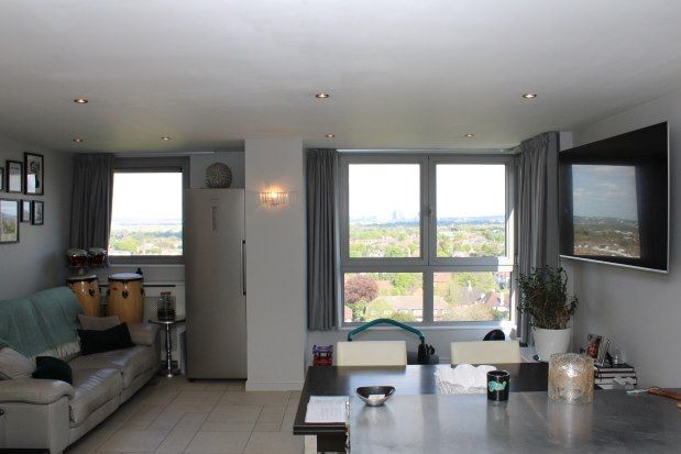 Thumbnail Flat to rent in Throwley Way, Sutton