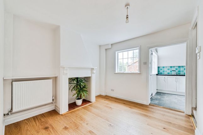 44, Priory Road, Wantage photo 3