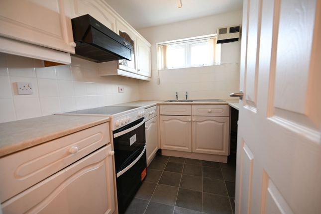 Flat for sale in Dove Court, Sherwood Road, North Bersted, Bognor Regis