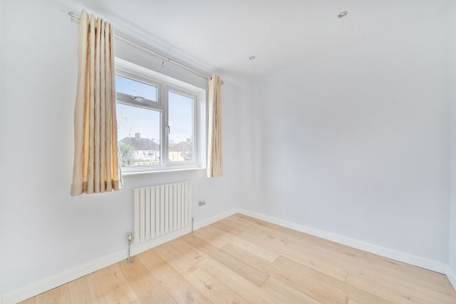 Detached house to rent in Bracondale Road, Abbey Wood, London