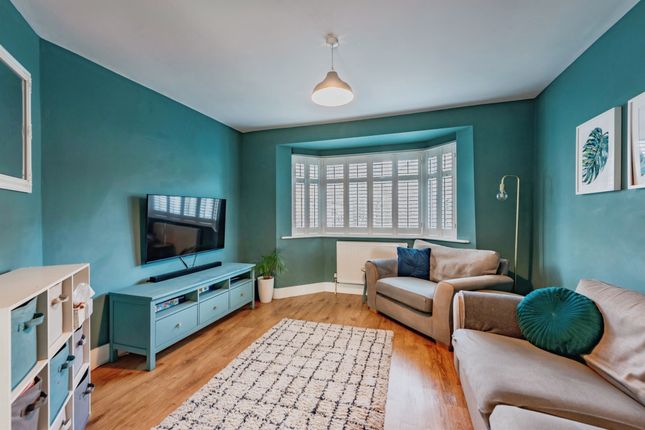 5, Ifold Road, Redhill photo 2