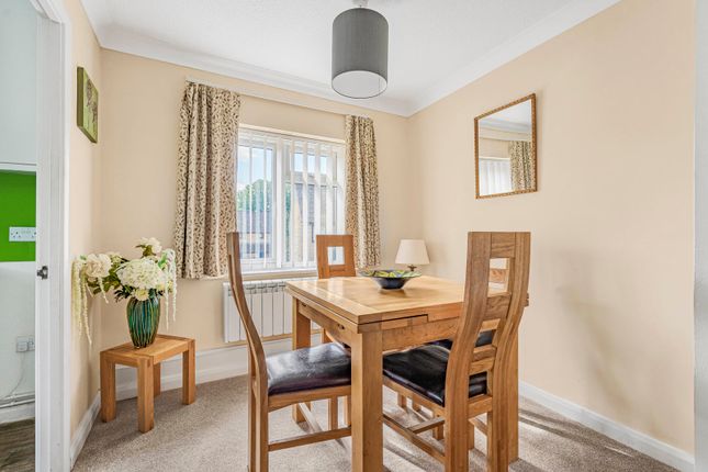 56, Priory Mews, Cirencester photo 4