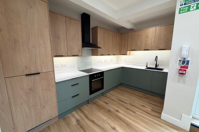 Room 5, 40a Sadler Gate, Derby photo 2